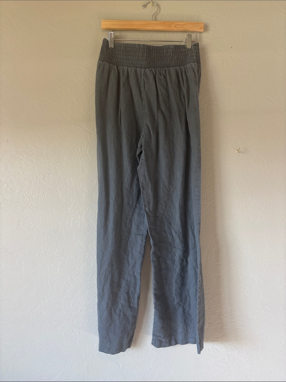 Smocked-Waist Wide Leg Pants in Charcoal